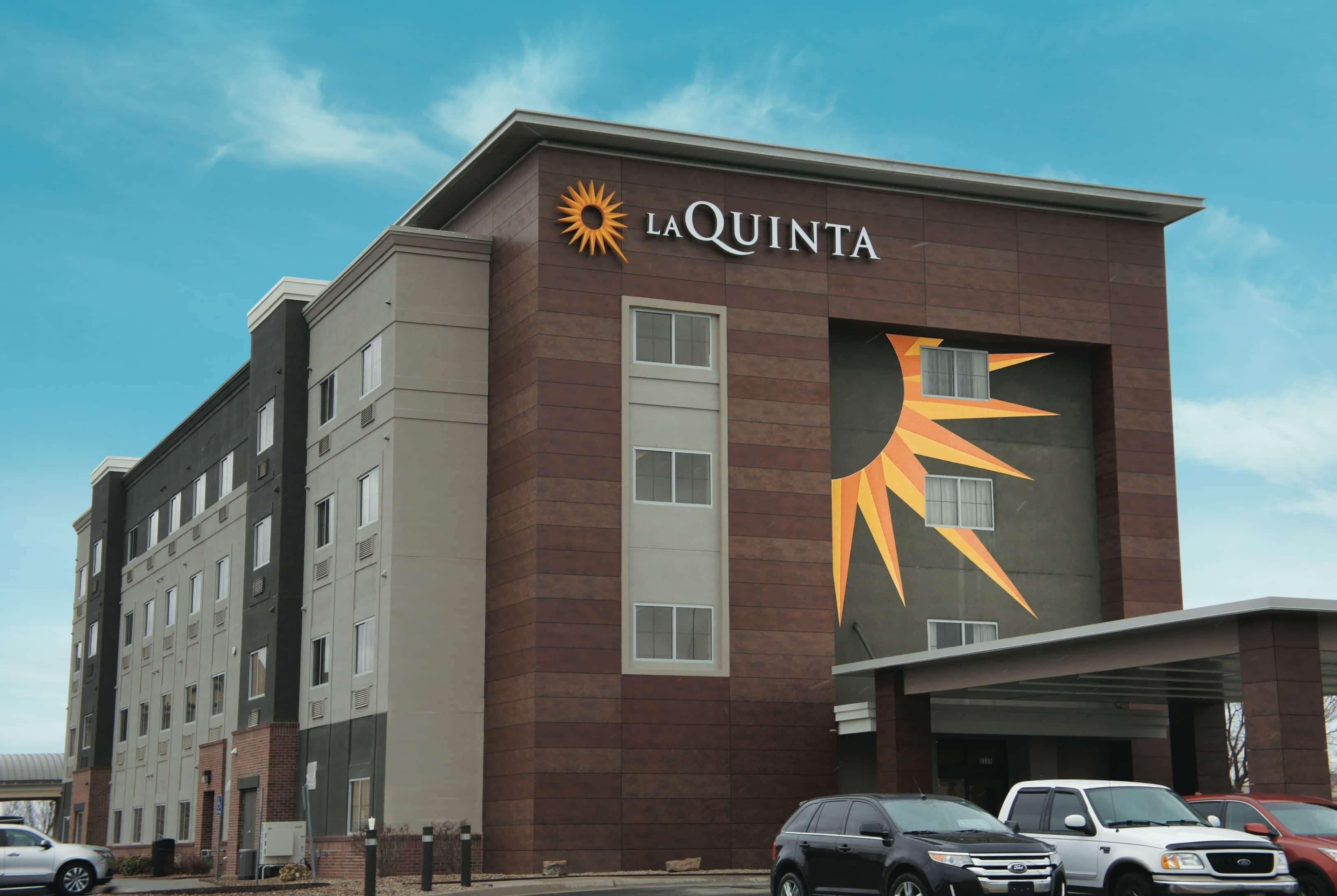 La Quinta By Wyndham Wichita Airport Hotell Eksteriør bilde