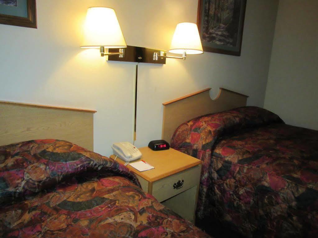 La Quinta By Wyndham Wichita Airport Hotell Eksteriør bilde